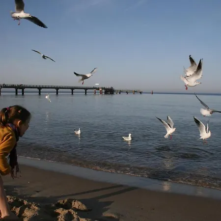 Minna Mit Grossem Balkon * Goehren (Ruegen)