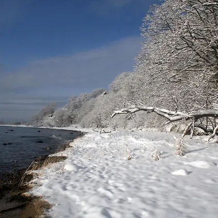 Minna Mit Grossem Balkon *